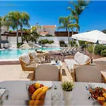Villa Paradise *