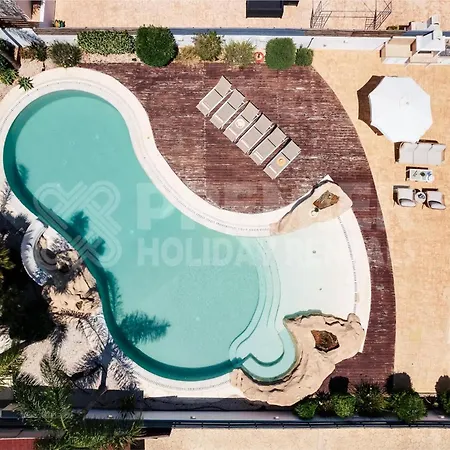 Paradise Villa *