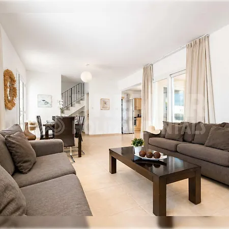 Villa 3br With Pool & Slide - Paradise By Premier Protaras