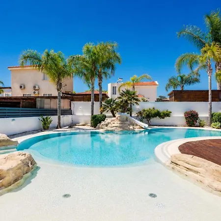 3br With Pool & Slide - Paradise By Premier Villa