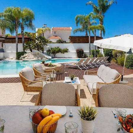 3br With Pool & Slide - Paradise By Premier Villa *
